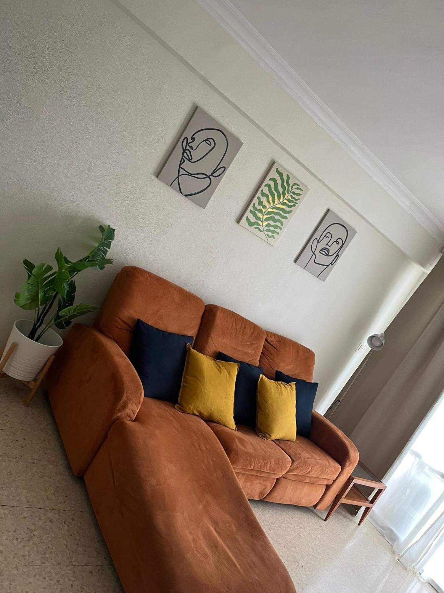 Cozy Apartment Next To Center Seville Luaran gambar