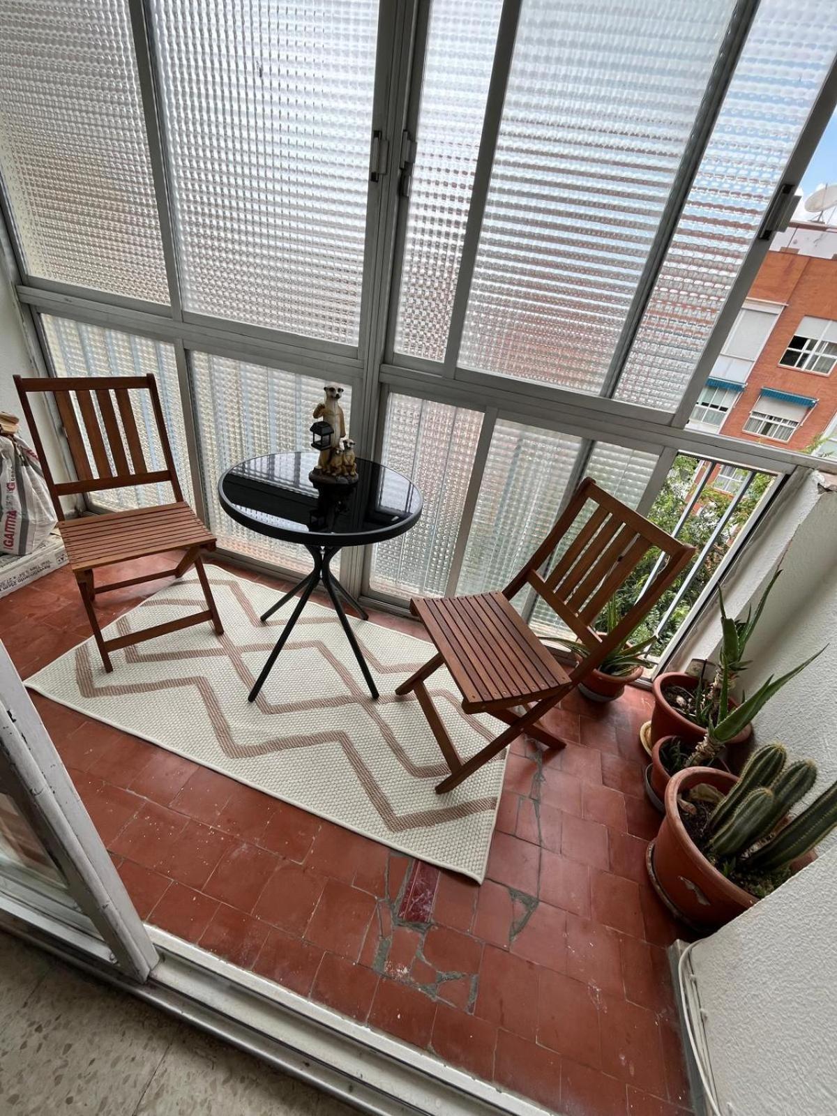 Cozy Apartment Next To Center Seville Luaran gambar